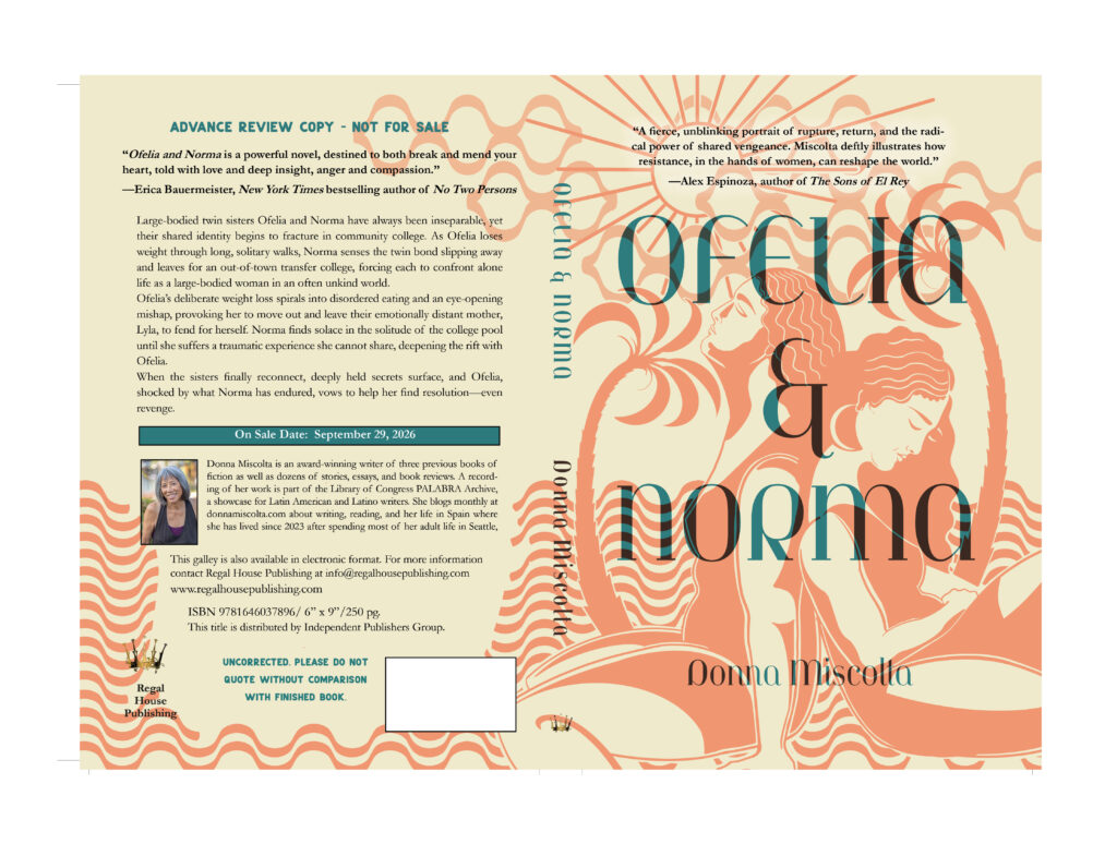 Front anf back cover of the book Ofelia and Norma. Salmon colored illustration on a beige background and green lettering.